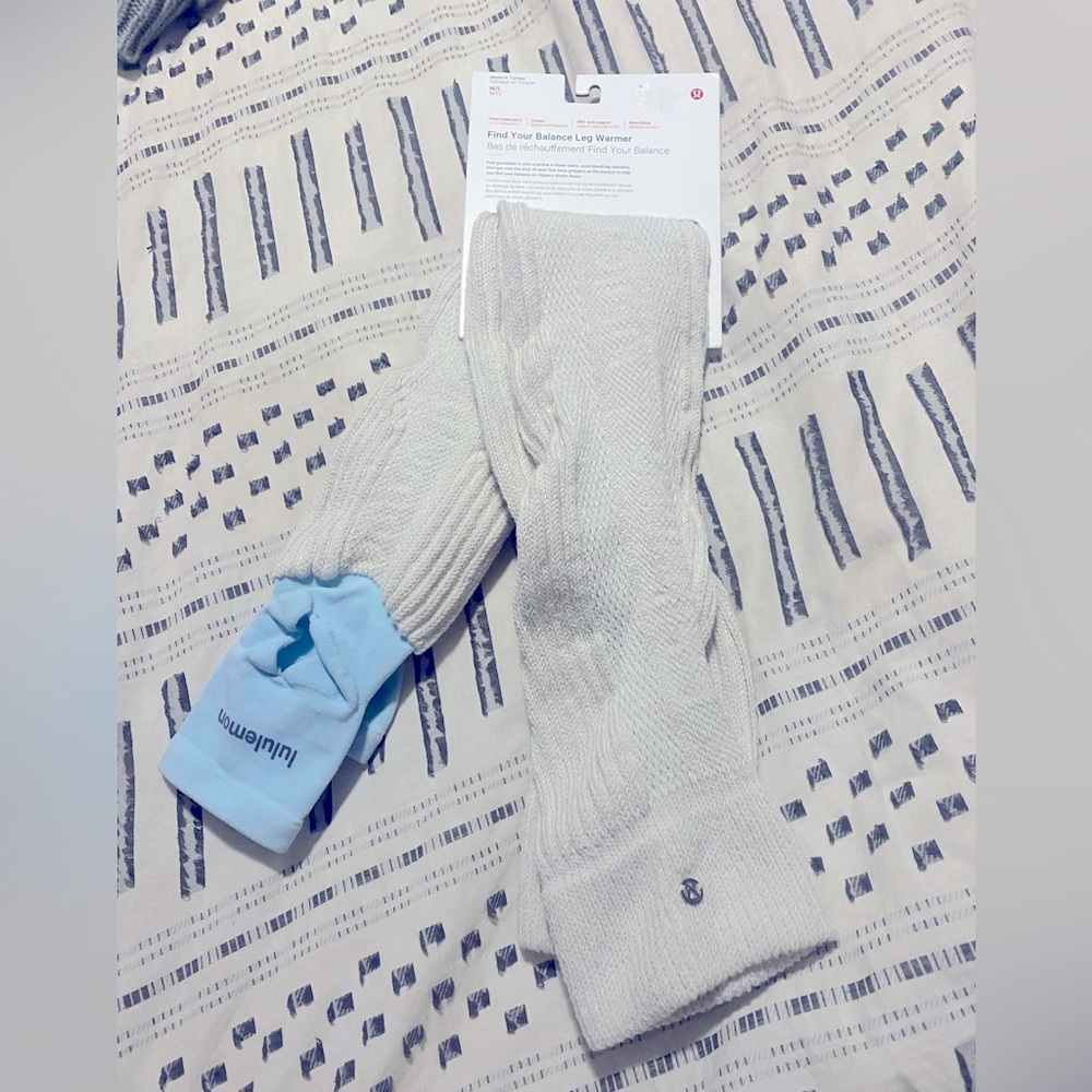 Lululemon NWT Find Your Balance Leg Warmer